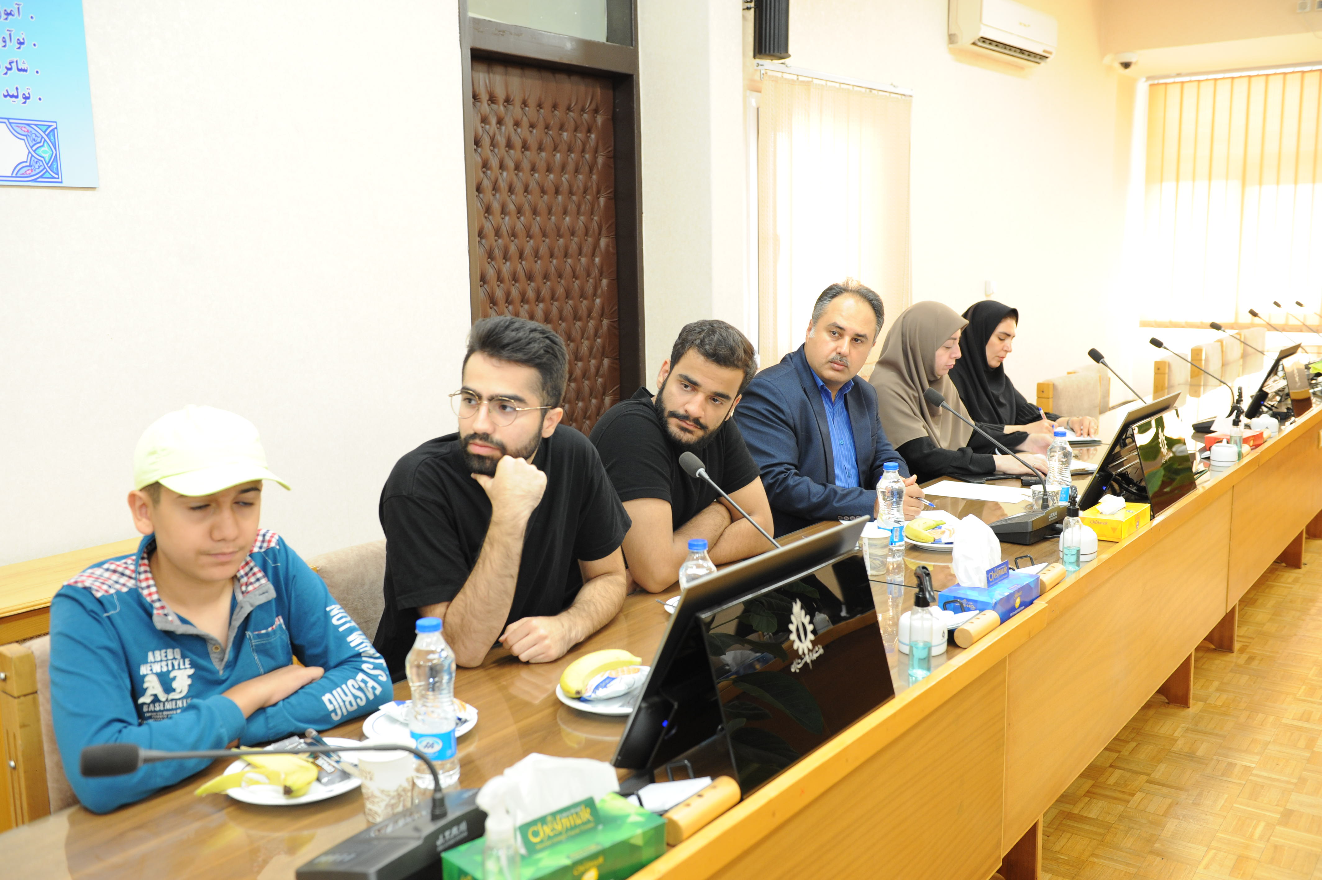 تصویر گالری آیروکاپ